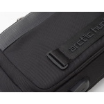 ARCTIC HUNTER τσάντα Crossbody XB00100, USB, 5L, μαύρη - Image 5